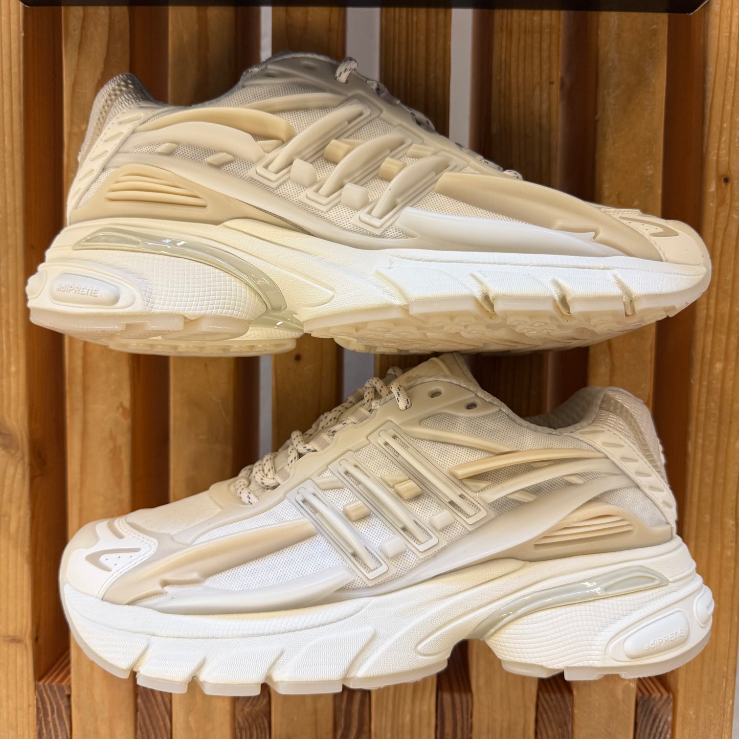 Size 9 - Pharrell x VIRGINIA x Adistar Jellyfish 'Triple White' (Used)