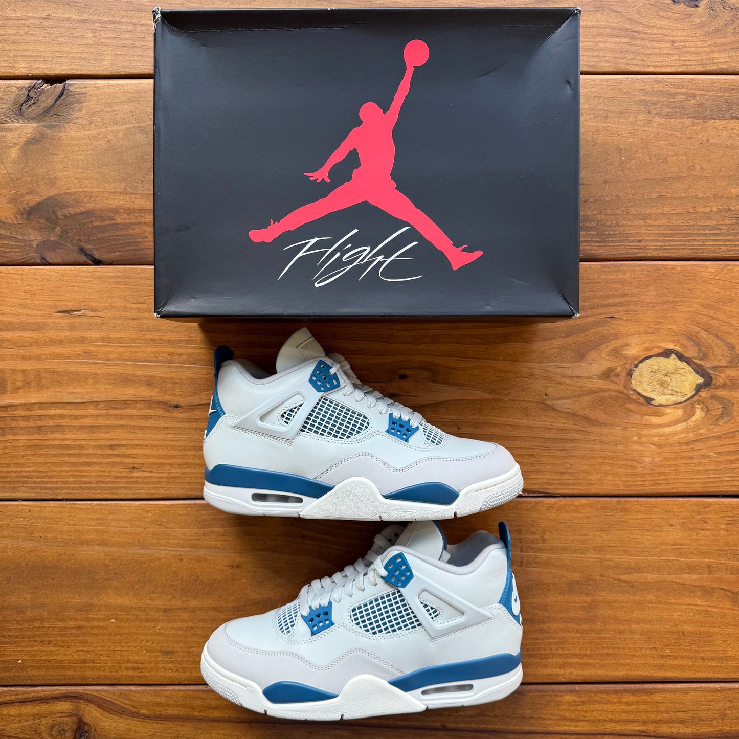 Size 9 - Jordan 4 Retro 'Military Blue' 2024 (Used)