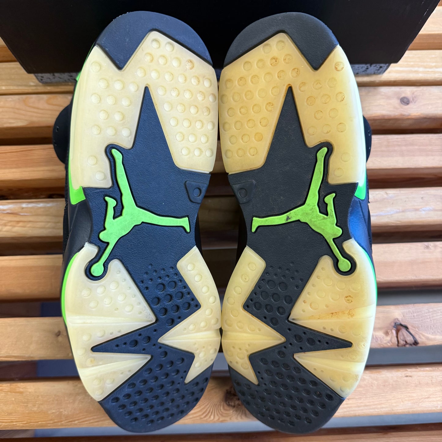Size 11 - Jordan 6 Retro 'Electric Green' (Used)