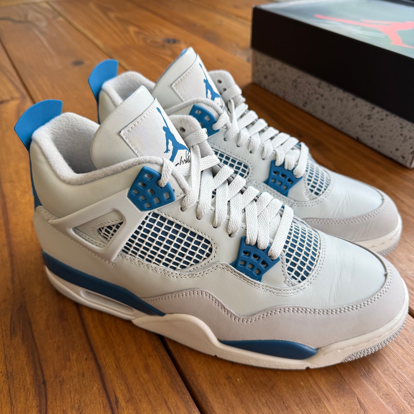 Size 9 - Jordan 4 Retro 'Military Blue' 2024 (Used)