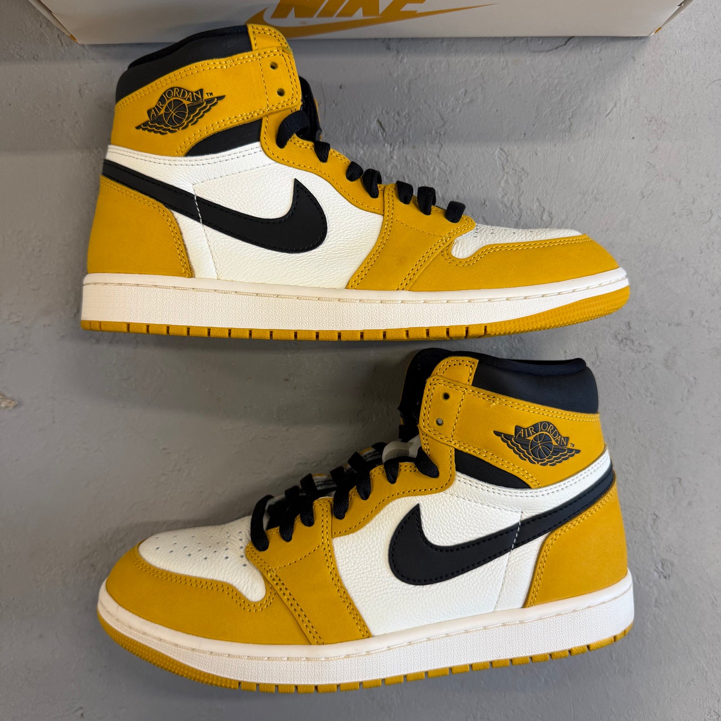 Size 9.5 - Jordan 1 Retro High OG 'Yellow Ochre' (Used)