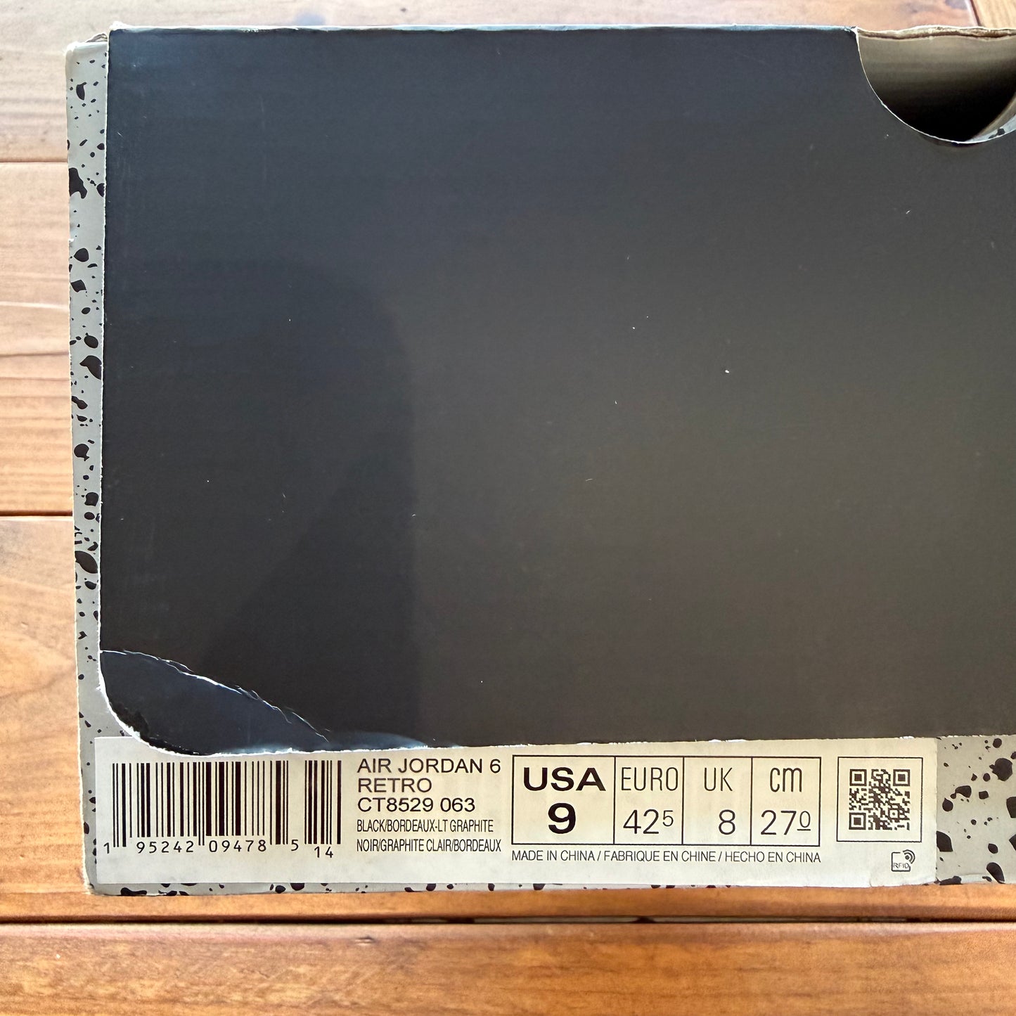 Size 9 - Jordan 6 Retro 'Bordeaux' (Used)
