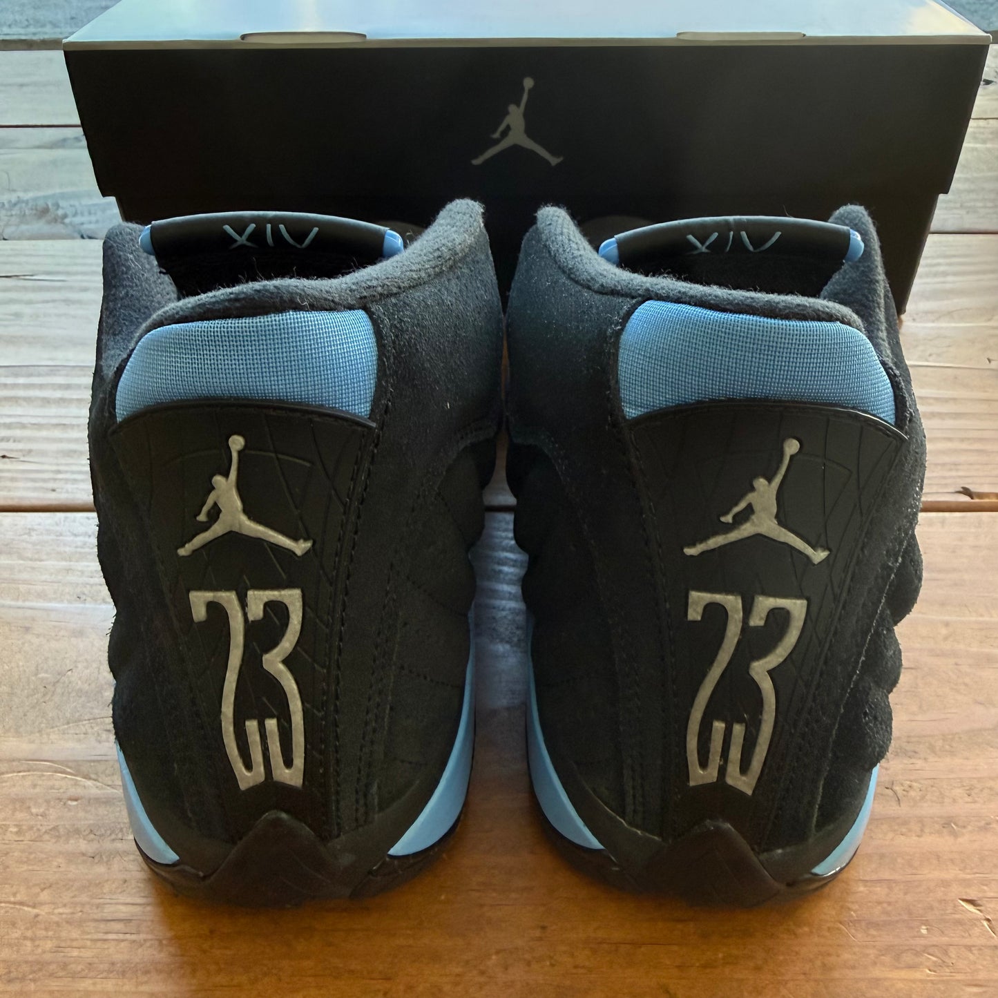 Größe 9 - Jordan 14 Retro 'Black University Blue' 2026 (Gebraucht)