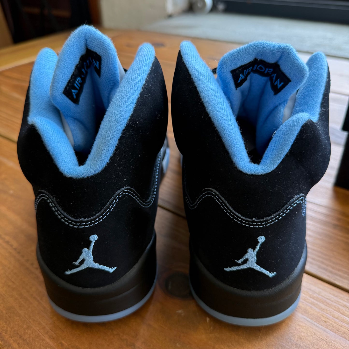 Size 10.5 - Jordan 5 Retro 'Black Carolina / UNC' 2026 (Used)