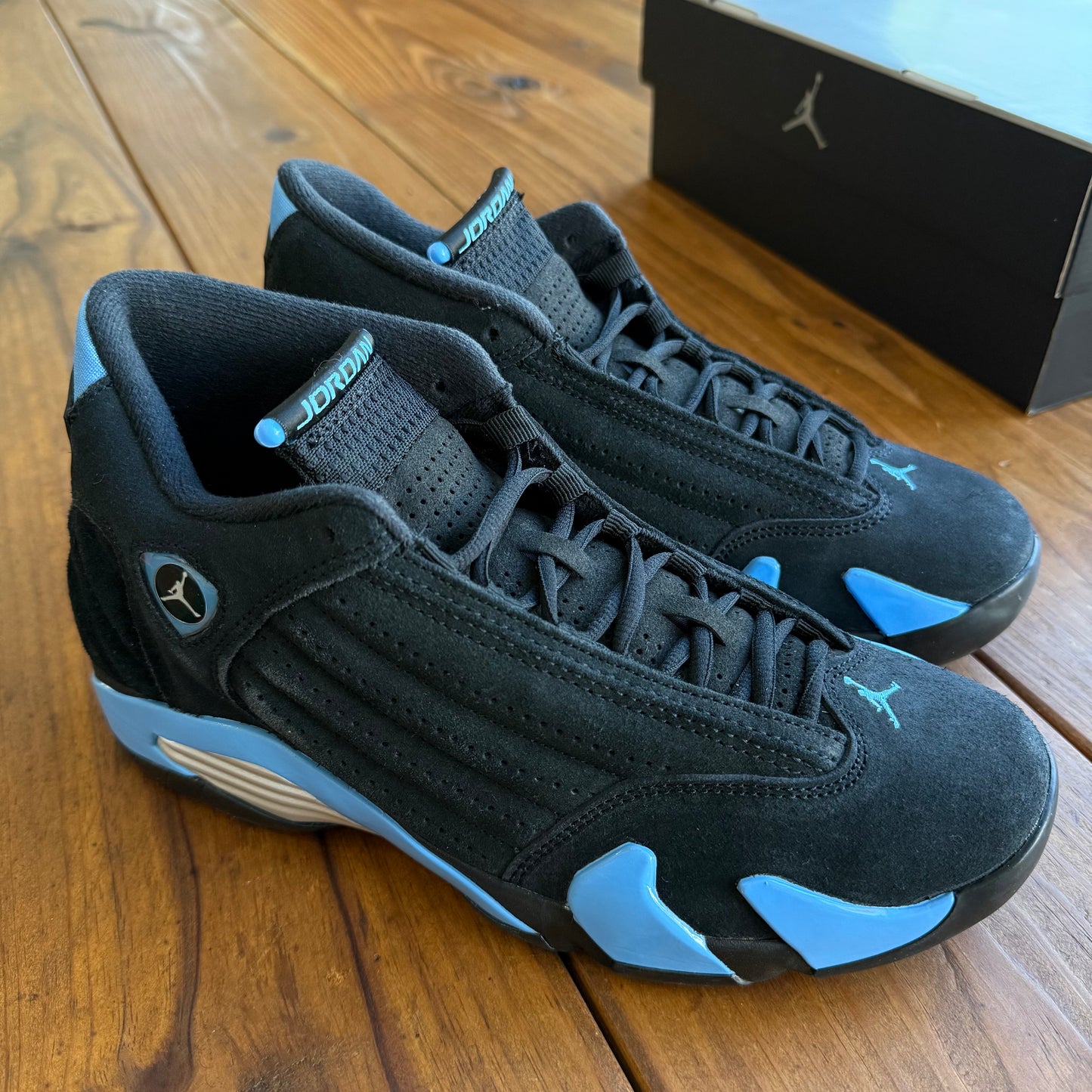 Größe 9 - Jordan 14 Retro 'Black University Blue' 2026 (Gebraucht)