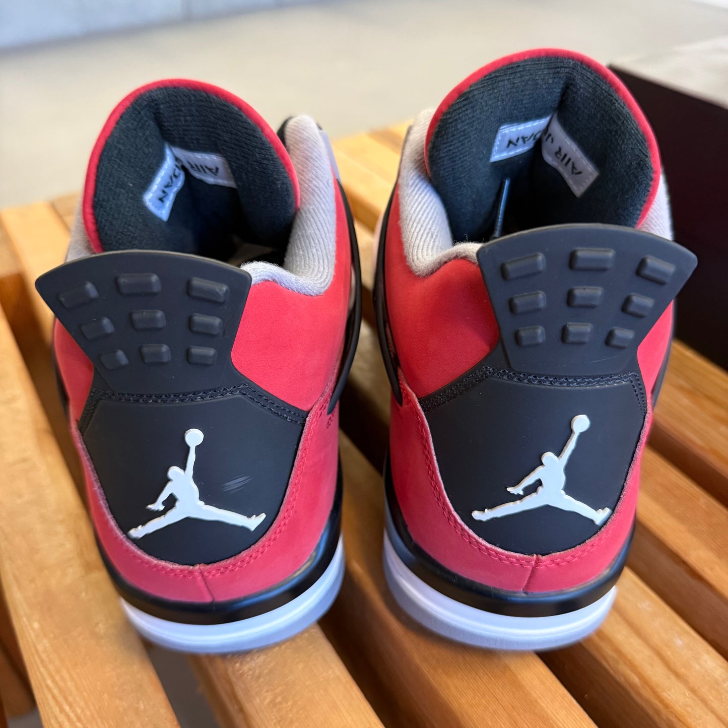 Jordan 4 Retro 'Toro Bravo' 2026 (Used) - Size 11