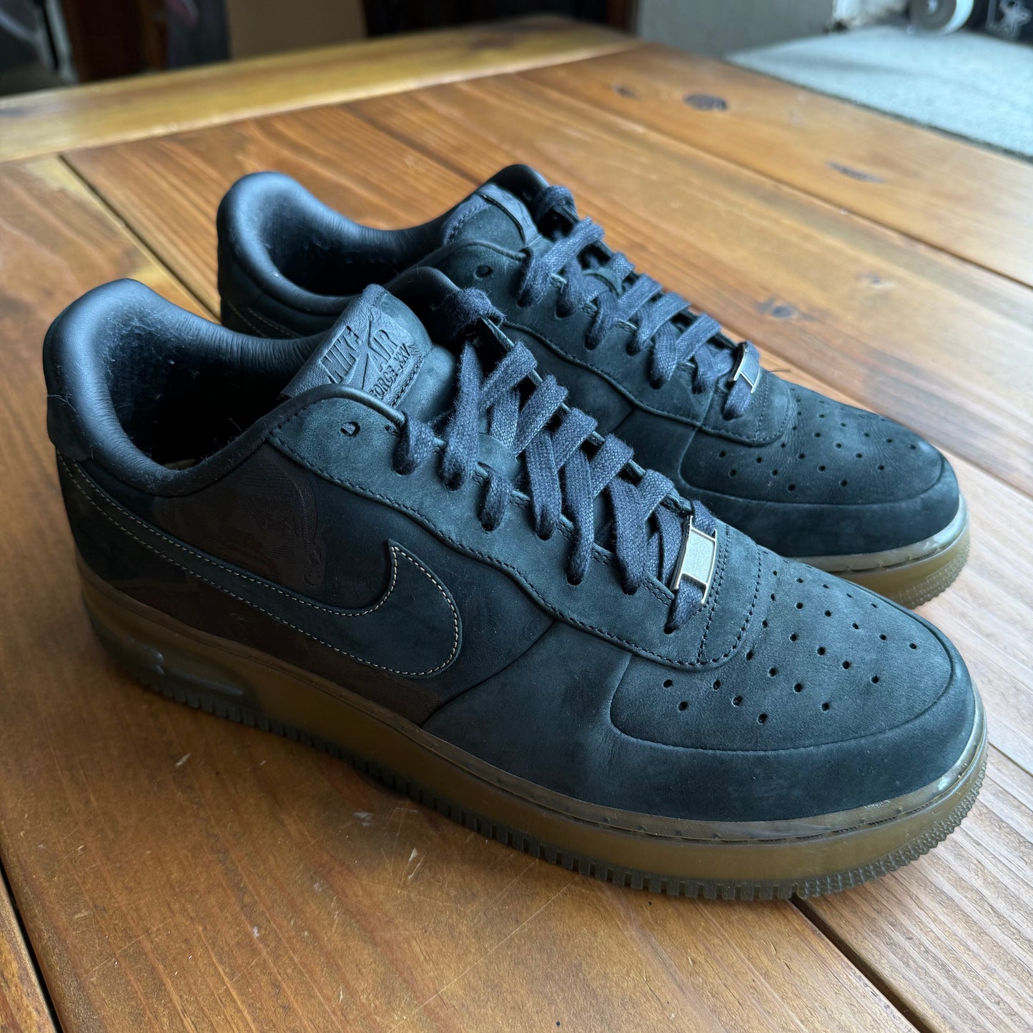 Size 10 - Air Force 1 Supreme 07 LeBron 'New Six' (Used)