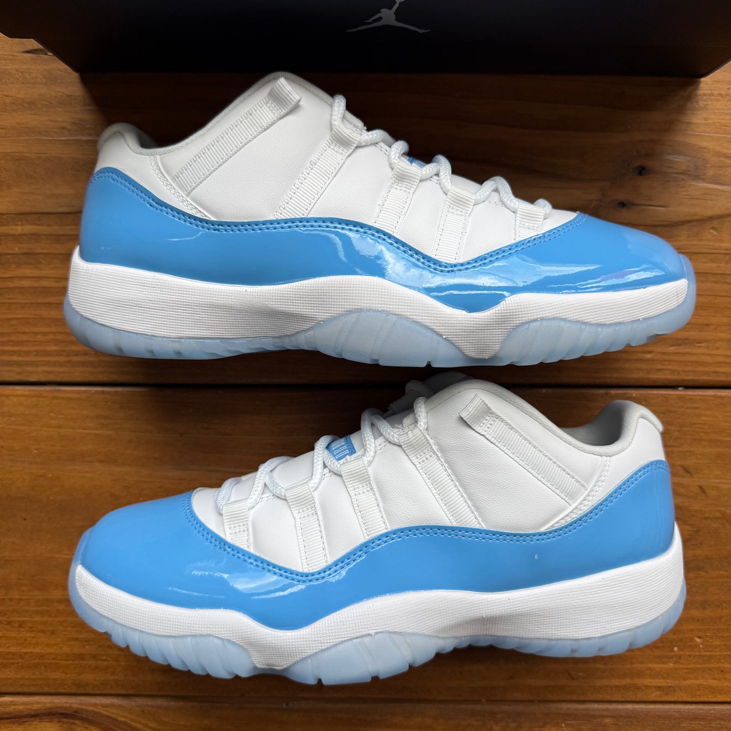 Size 9.5 - Jordan 11 Retro Low 'UNC' 2026 (Used)