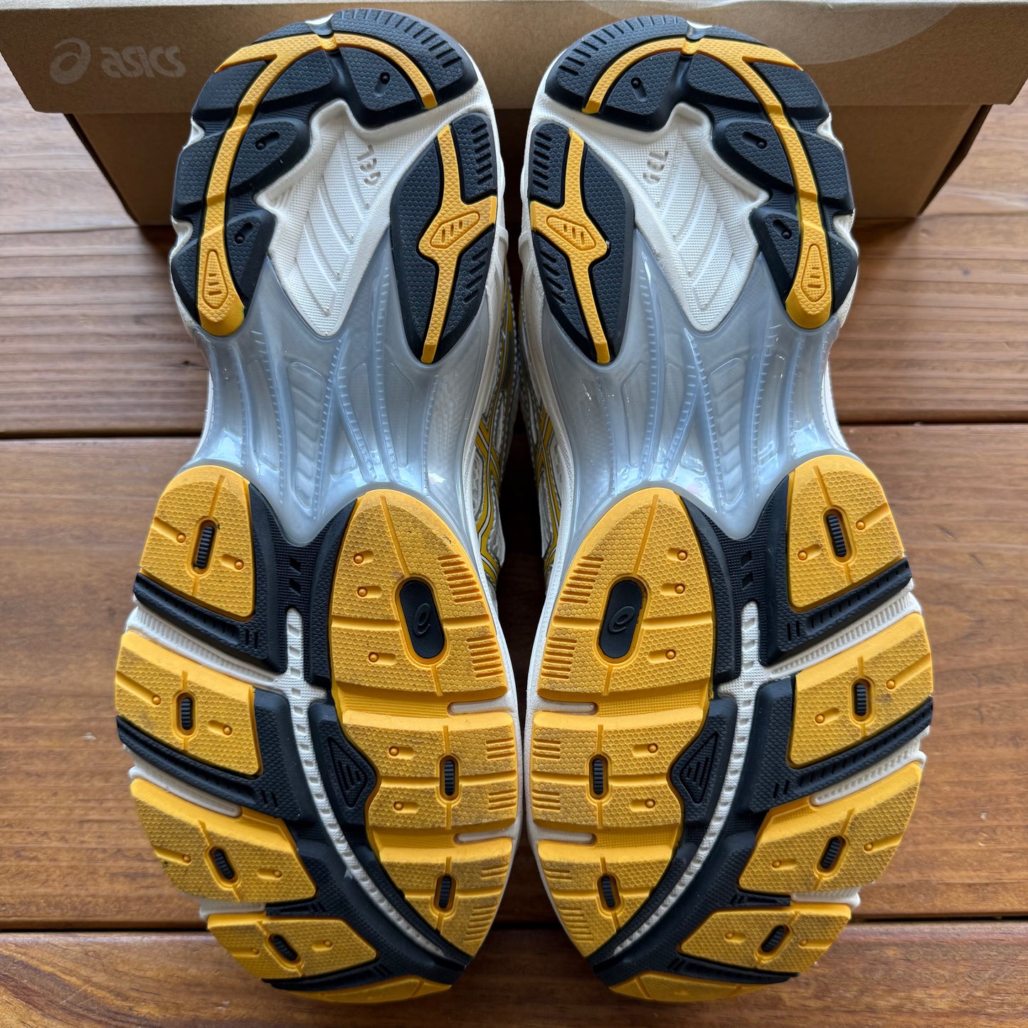 Size 9 - Kith x GT 2160 'Cream Solar Power' 2025 (Used)