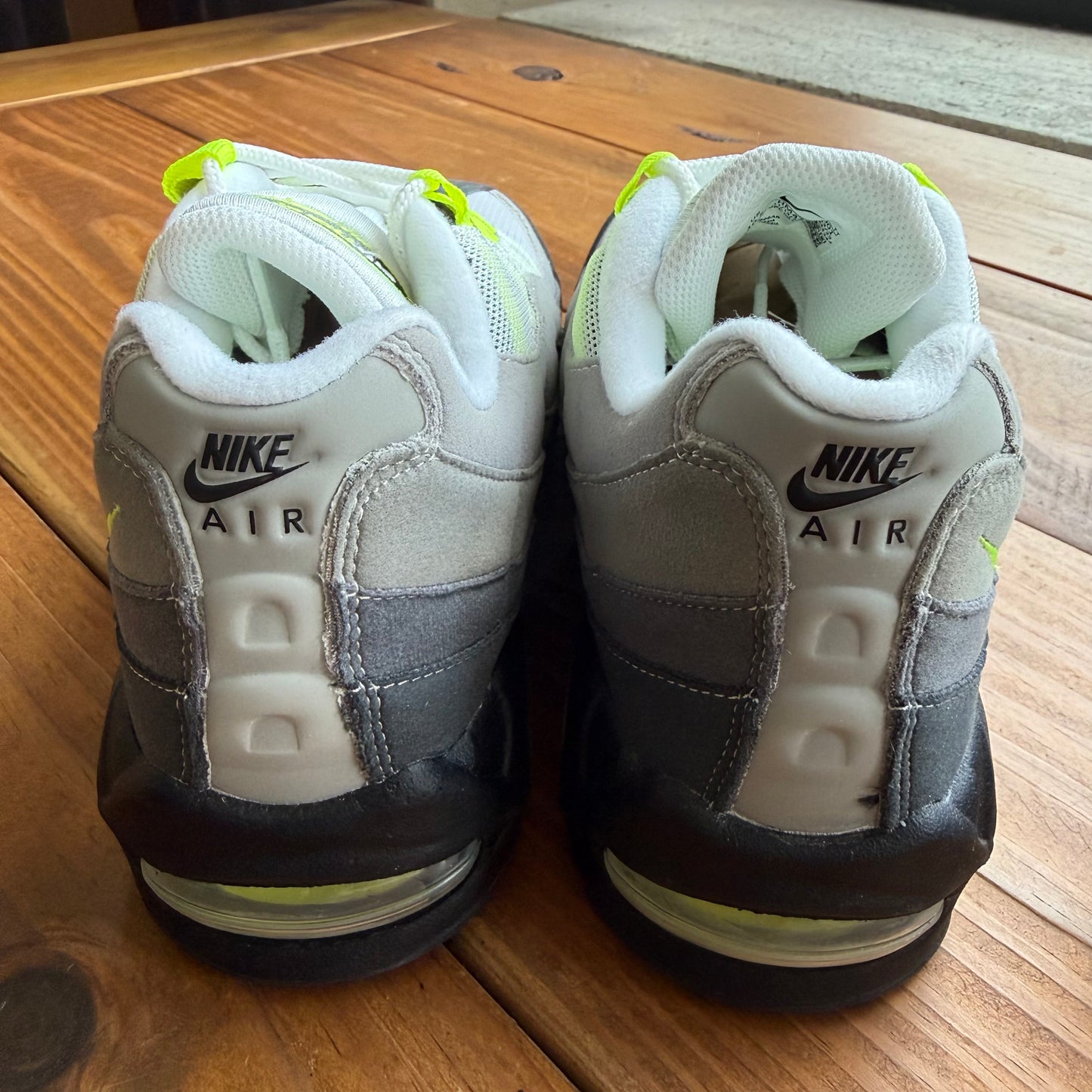 Size 10.5 - Air Max 95 OG 'Big Bubble - Neon' 2025 / 2026 (Used)