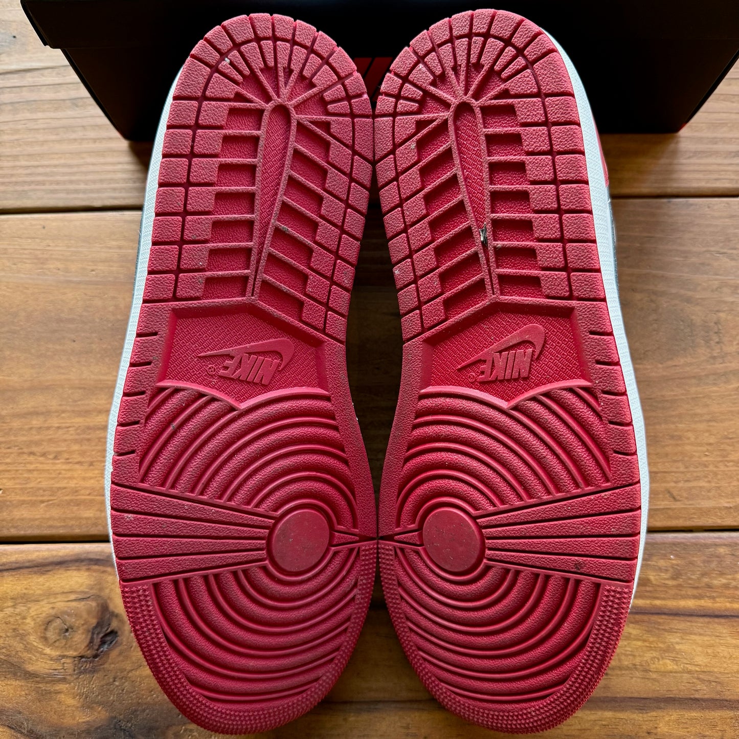 SIZE 10 - Jordan 1 Retro Low OG 'Chicago' 2025 (Used)