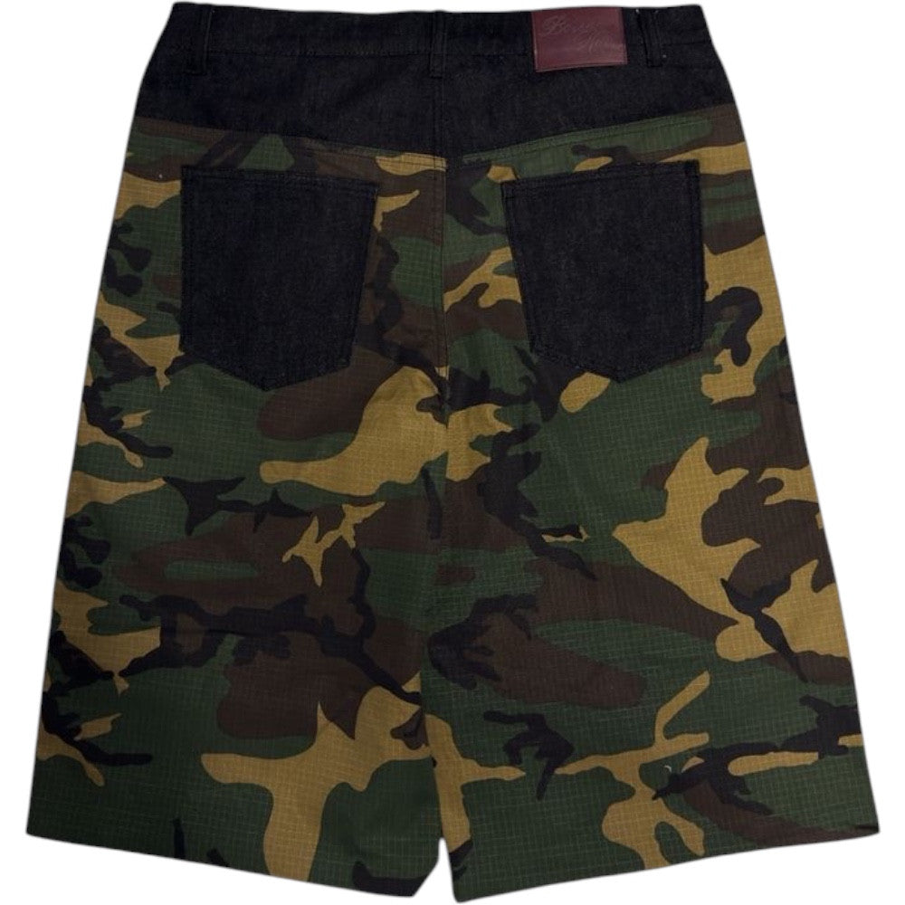 Boredom Kills Camouflage-Shorts mit doppeltem Bund