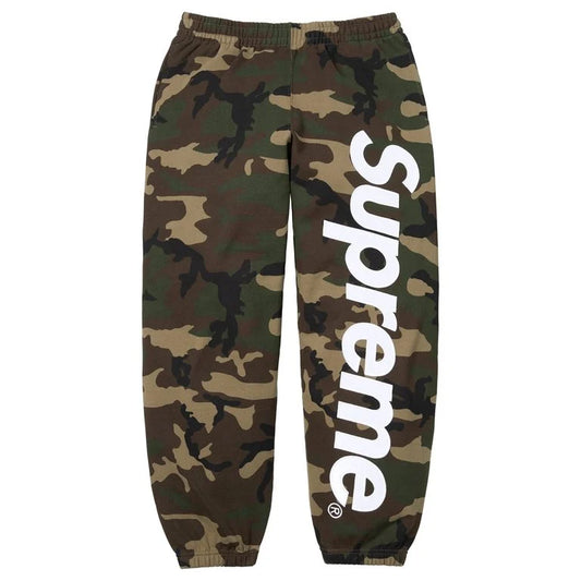 Supreme Satin Appliqué Sweatpant „Woodland Camo“